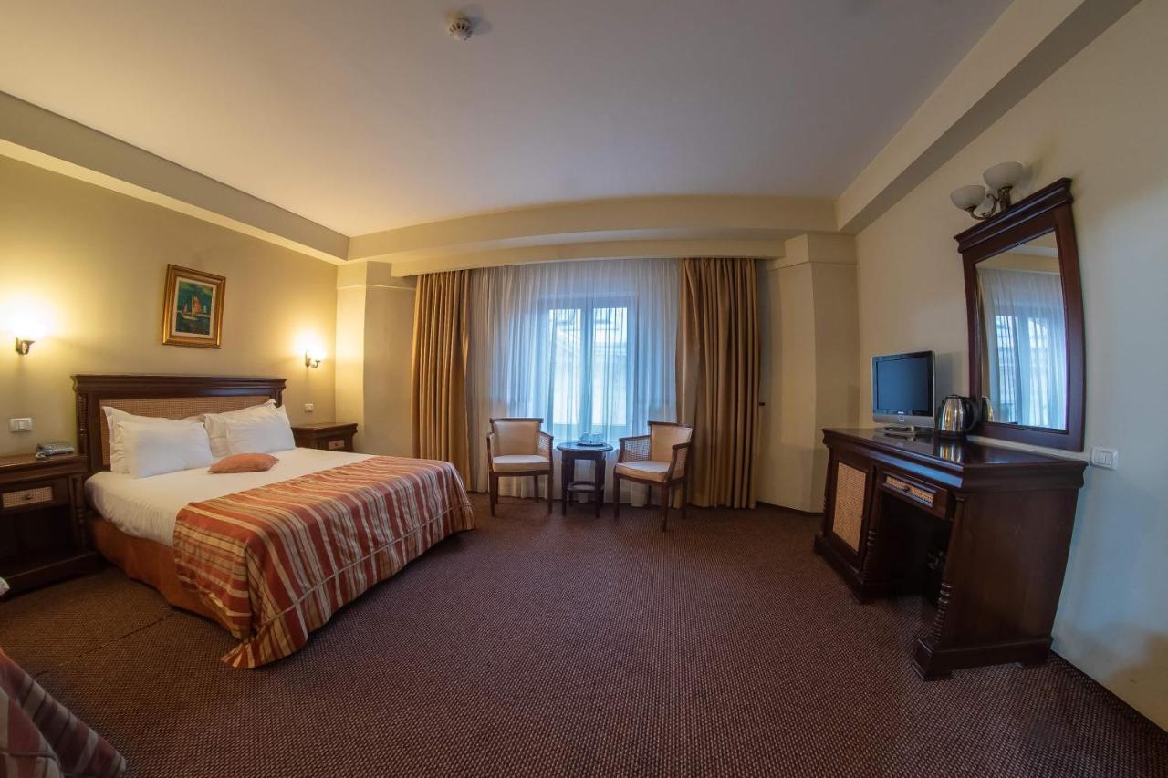 Atrium Ateneu Center Hotel 3*
